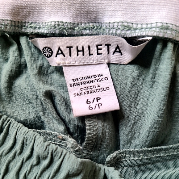 Athleta Trekkie Straight Crop - Picture 6 of 6